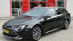 Zwart Gebruikt 2020 Toyota Corolla Stationwagen | € 21.400 (Eerlijke prijs)
