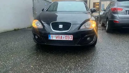 Zwart Gebruikt 2012 Seat Leon Reference Sedan | € 7.000 (Goede deal)