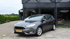 Grijs Gebruikt 2017 Ford Focus Titanium Stationwagen | € 8.995 (Eerlijke prijs)