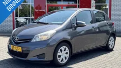 Grijs Gebruikt 2012 Toyota Yaris Hatchback | € 7.400 (Eerlijke prijs)