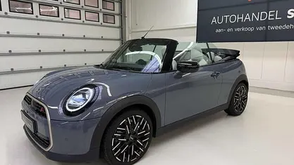 Overige Occasion 2025 Mini Cooper S Cabriolet Favoured Cabriolet | € 37.995 (Super prijs)