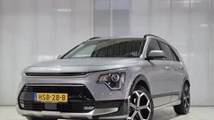 Grijs Gebruikt 2023 Kia Niro SUV | € 30.900 (Eerlijke prijs)