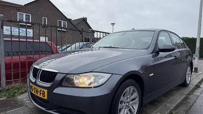 Grijs Gebruikt 2006 BMW 318 Executive Sedan | € 2.995 (Super prijs)