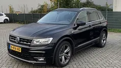 Gebruikt 2020 VW Tiguan Highline SUV | € 29.950 (Eerlijke prijs)