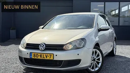 Grijs (metallic) Gebruikt 2010 VW Golf VI Trendline Hatchback | € 4.943 (Goede deal)