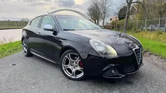 Zwart Gebruikt 2011 Alfa Romeo Giulietta Hatchback | € 4.750 (Eerlijke prijs)