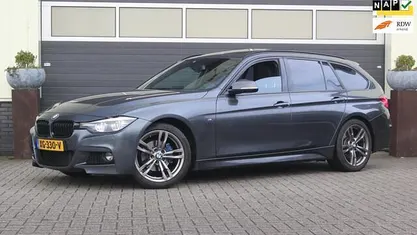 Gebruikt 2019 BMW 318 M Sport Stationwagen | € 21.700 (Eerlijke prijs)
