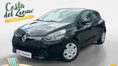 Zwart Gebruikt 2013 Renault Clio IV Expression Hatchback | € 6.240 (Eerlijke prijs)
