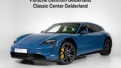 Gebruikt 2021 Porsche Taycan Cross Turismo Sedan | € 99.900 (Eerlijke prijs)