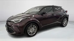 Gebruikt 2024 Toyota C-HR Executive SUV | € 31.949 (Eerlijke prijs)