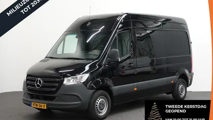 Zwart Gebruikt 2023 Mercedes Sprinter Van | € 33.890 (Eerlijke prijs)
