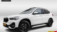 Wit Gebruikt 2021 BMW X1 Sport Line SUV | € 26.944 (Eerlijke prijs)