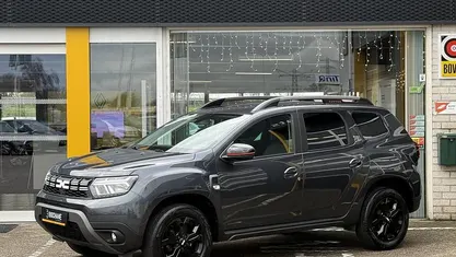 Grijs Occasion 2023 Dacia Duster Journey SUV | € 25.495 (Eerlijke prijs)
