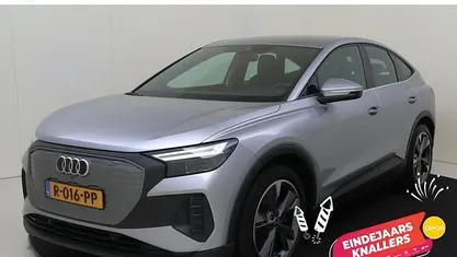 Grijs Gebruikt 2022 Audi Q4 Sportback e-tron Advanced SUV | € 30.950 (Eerlijke prijs)