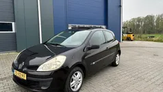 Gebruikt 2007 Renault Clio II Business Hatchback | € 2.450 (Eerlijke prijs)