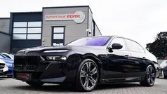 Gebruikt 2023 BMW 750e Comfort Edition Sedan | € 99.995 (Eerlijke prijs)