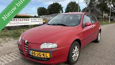 Gebruikt 2002 Alfa Romeo 147 Progression Hatchback | € 799 (Super prijs)