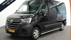 Zwart Gebruikt 2023 Renault Master Van | € 26.790 (Eerlijke prijs)