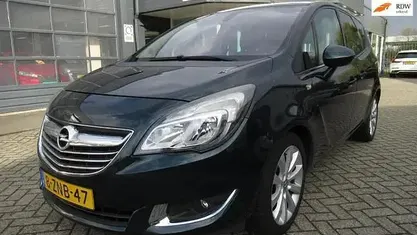 Gebruikt 2015 Opel Meriva Cosmo MPV | € 8.450 (Eerlijke prijs)