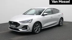 Gebruikt 2023 Ford Focus ST-Line Hatchback | € 25.595 (Eerlijke prijs)