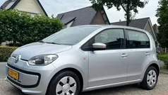 Grijs, metallic lak Gebruikt 2015 VW up! Move Hatchback | € 6.790 (Eerlijke prijs)