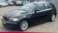 Zwart, metallic lak Gebruikt 2009 BMW 116 Hatchback | € 4.490 (Eerlijke prijs)