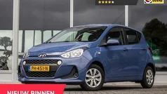 Blauw Gebruikt 2017 Hyundai i10 GO! Hatchback | € 8.350 (Eerlijke prijs)