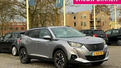Occasion Peugeot e-2008 Allure 100 kW (136 PK) 2021 Grijs SUV