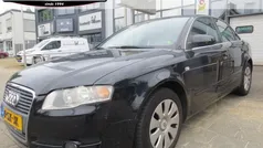 Zwart, metallic lak Gebruikt 2006 Audi A4 Business Sedan | € 3.500 (Eerlijke prijs)