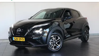 Zwart Gebruikt 2024 Nissan Juke N-Connecta SUV | € 26.840 (Eerlijke prijs)
