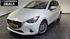 Wit Gebruikt 2019 Mazda 2 Inclusive Hatchback | € 14.595 (Eerlijke prijs)