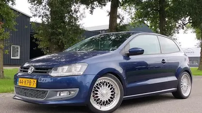 Blauw Gebruikt 2010 VW Polo Highline Hatchback | € 2.299 (Eerlijke prijs)