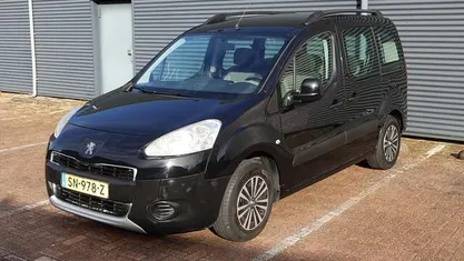 Occasion Peugeot Partner Tepee Access 98 PK (72 kW) 2014 Zwart MPV