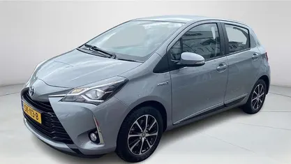 Grijs Occasion 2018 Toyota Yaris Design Hatchback | € 16.900 (Eerlijke prijs)