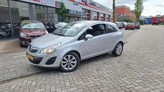 Grijs Gebruikt 2013 Opel Corsa Selection Hatchback | € 5.649 (Eerlijke prijs)