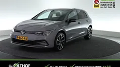 Gebruikt 2020 VW Golf VIII Style Hatchback | € 21.000 (Eerlijke prijs)