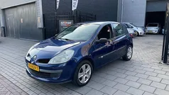 Blauw Gebruikt 2008 Renault Clio II Expression Hatchback | € 1.499 (Goede deal)