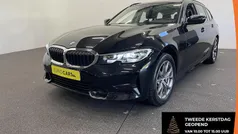 Zwart Gebruikt 2022 BMW 330 Sport Line Stationwagen | € 31.940 (Eerlijke prijs)