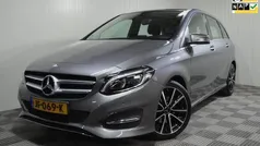 Grijs Gebruikt 2016 Mercedes B180 Ambition MPV | € 17.500 (Eerlijke prijs)
