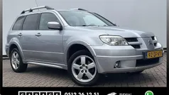 Grijs, metallic lak Gebruikt 2008 Mitsubishi Outlander Invite SUV | € 4.700 (Eerlijke prijs)