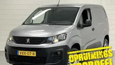 Grijs Gebruikt 2023 Peugeot Partner S Van | € 14.500 (Eerlijke prijs)