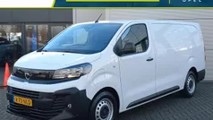 Wit Nieuw 2025 Opel Vivaro-e Combi S Van | € 45.845 (Super prijs)