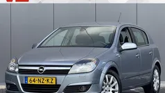 Gebruikt 2004 Opel Astra Cosmo Hatchback | € 998 (Goede deal)