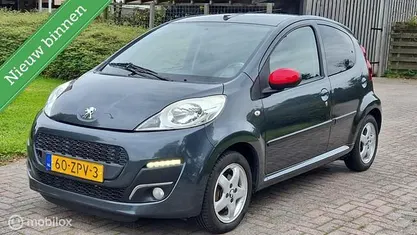 Occasion 2013 Peugeot 107 Sportium Hatchback | € 3.499 (Eerlijke prijs)