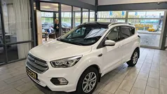 Wit Gebruikt 2017 Ford Kuga Trend SUV | € 14.950 (Eerlijke prijs)