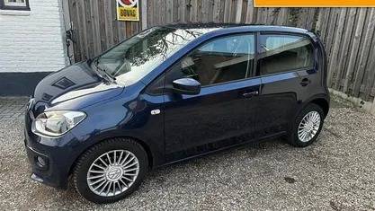 Occasion 2014 VW up! high up! Hatchback | € 5.245 (Eerlijke prijs)