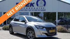 Gebruikt 2022 Peugeot e-208 Allure Hatchback | € 15.895 (Super prijs)
