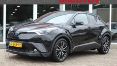 Zwart Gebruikt 2020 Toyota C-HR Executive SUV | € 19.999 (Eerlijke prijs)