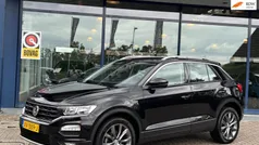 Zwart Gebruikt 2019 VW T-Roc Style SUV | € 18.949 (Eerlijke prijs)