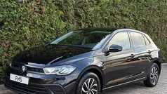 Zwart Gebruikt 2023 VW Polo Life Hatchback | € 22.890 (Eerlijke prijs)